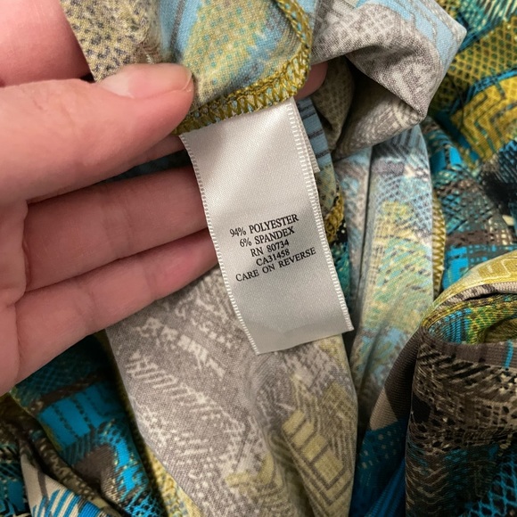 BCBG Maxazria Sleeveless top - Picture 6 of 9